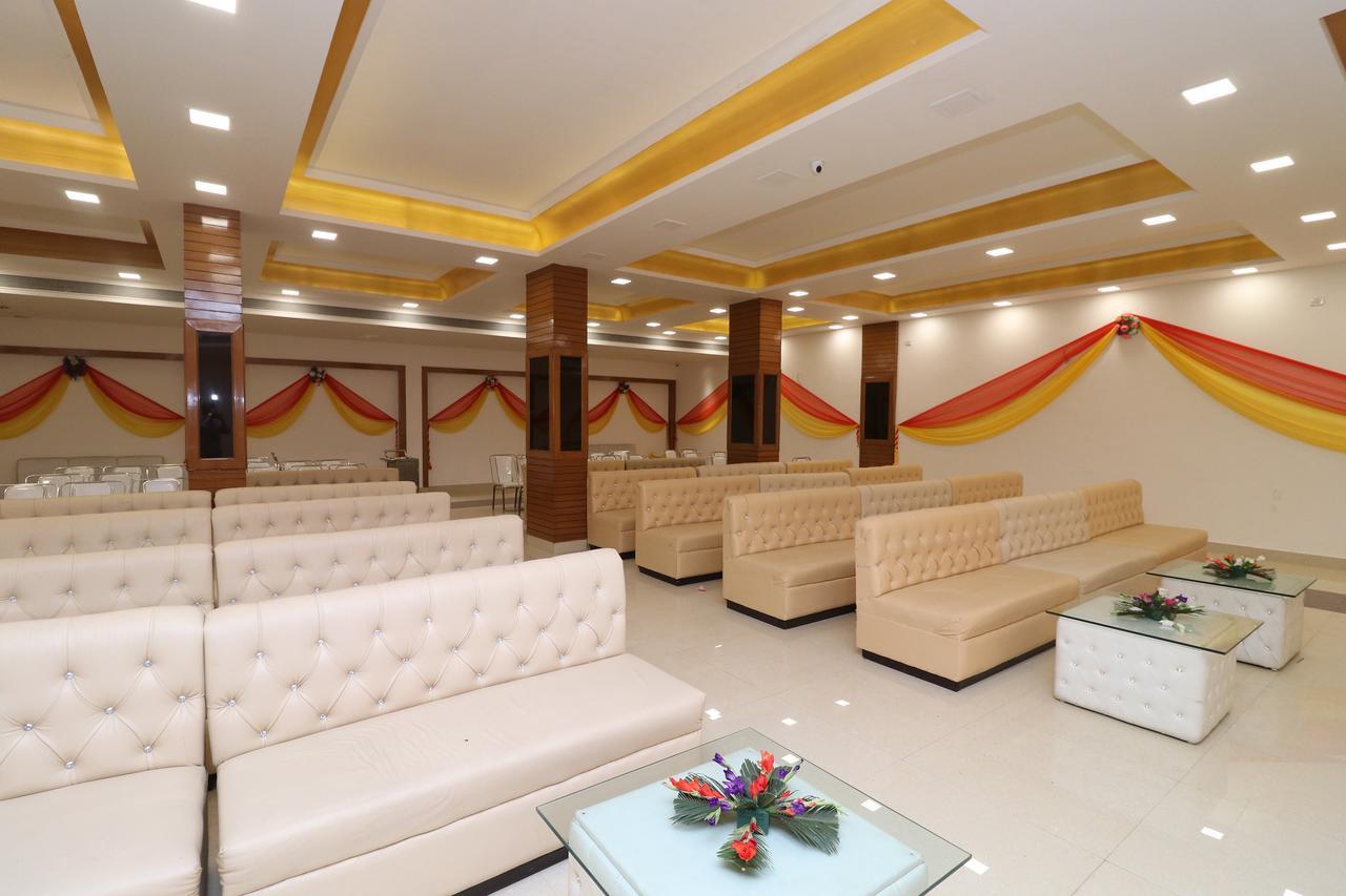 Oyo 13406 Hotel Golden Leaf Bareilly Extérieur photo
