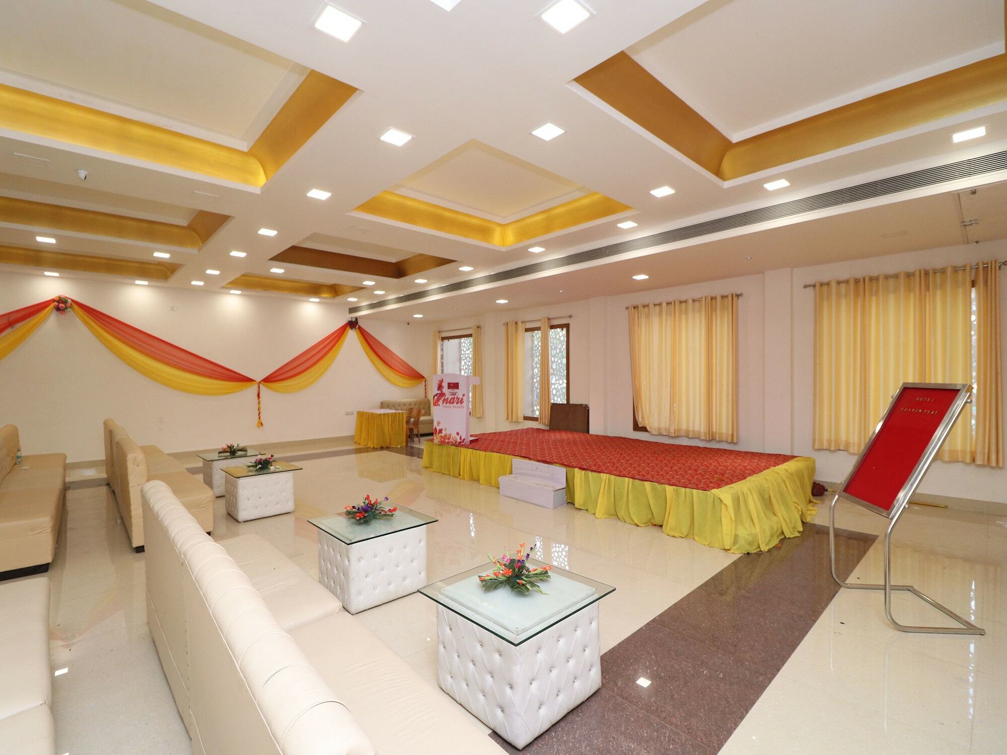 Oyo 13406 Hotel Golden Leaf Bareilly Extérieur photo